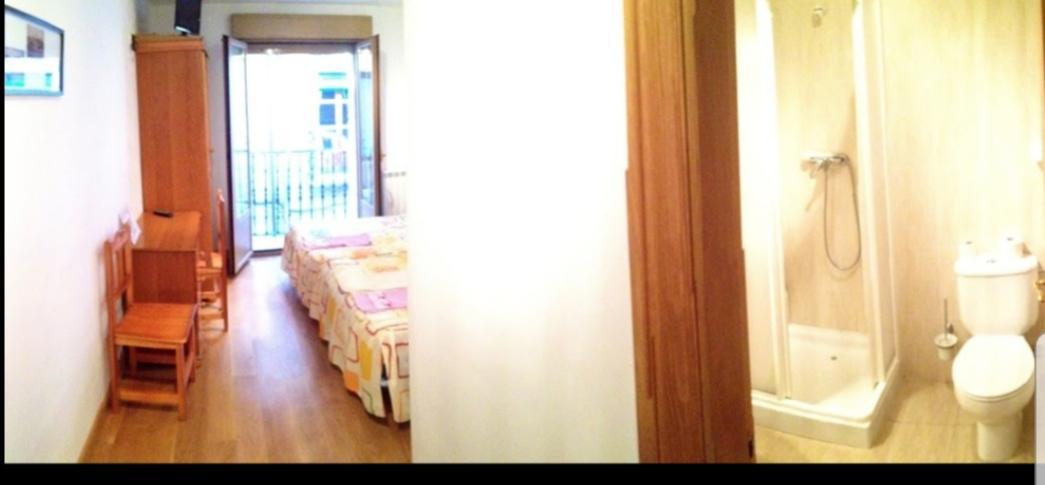 Hostal La Plaza Puente la Reina Εξωτερικό φωτογραφία